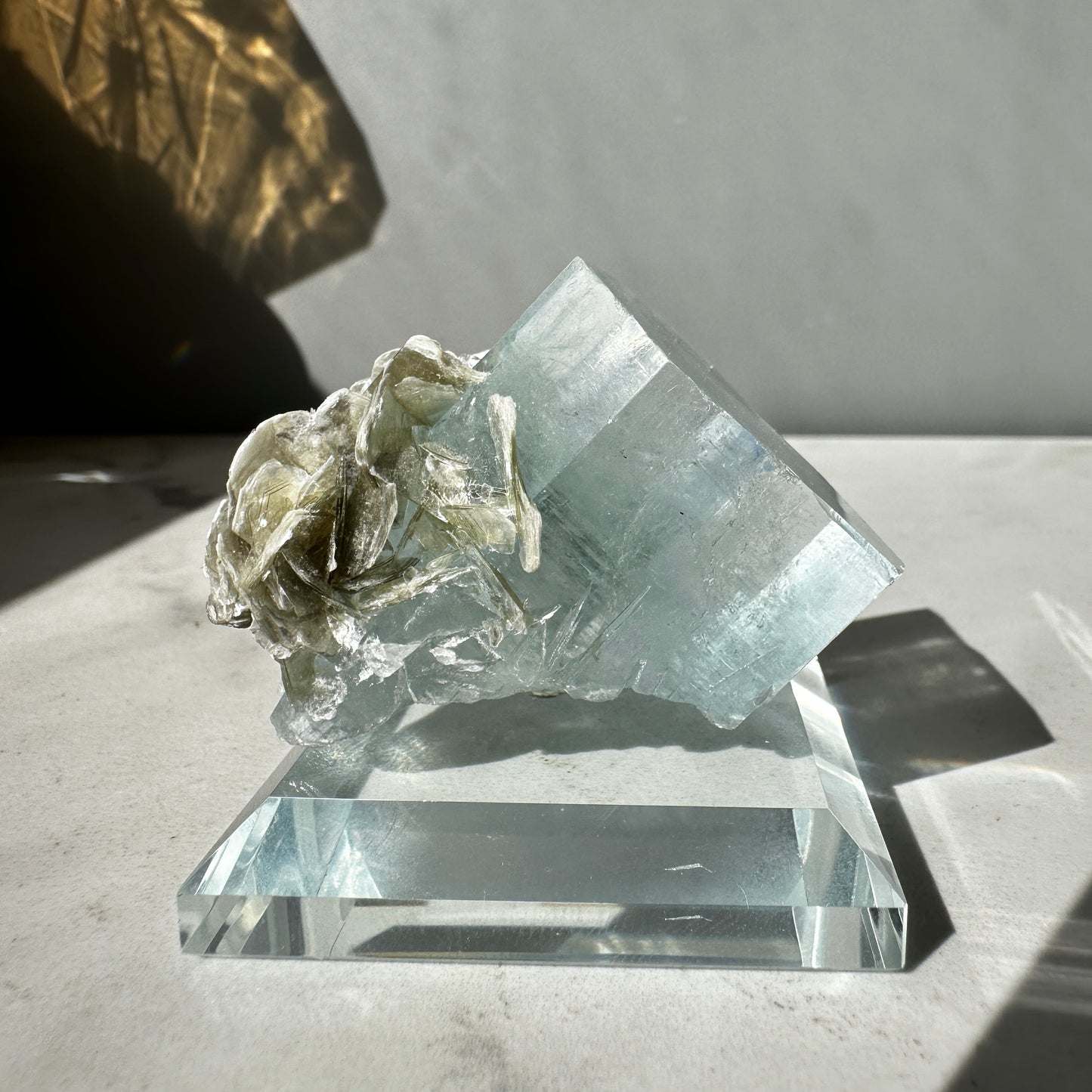 High Grade Aquamarine with Muscovite (Pakistan)
